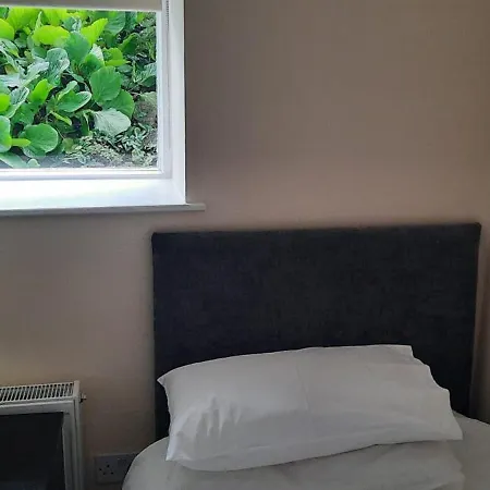 Appartement Lovely 2 Bed Garden Level