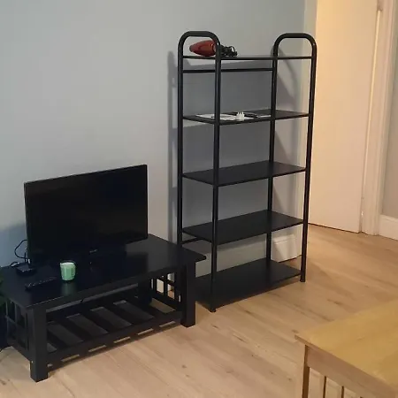 Appartement Lovely 2 Bed Garden Level *