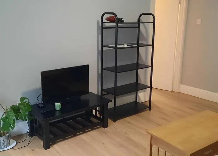 Apartamento Lovely 2 Bed Garden Level *